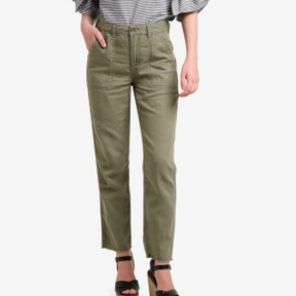 Topshop Pants - NWOT TOPSHOP Khaki Raw Hem Clean Utility Trousers